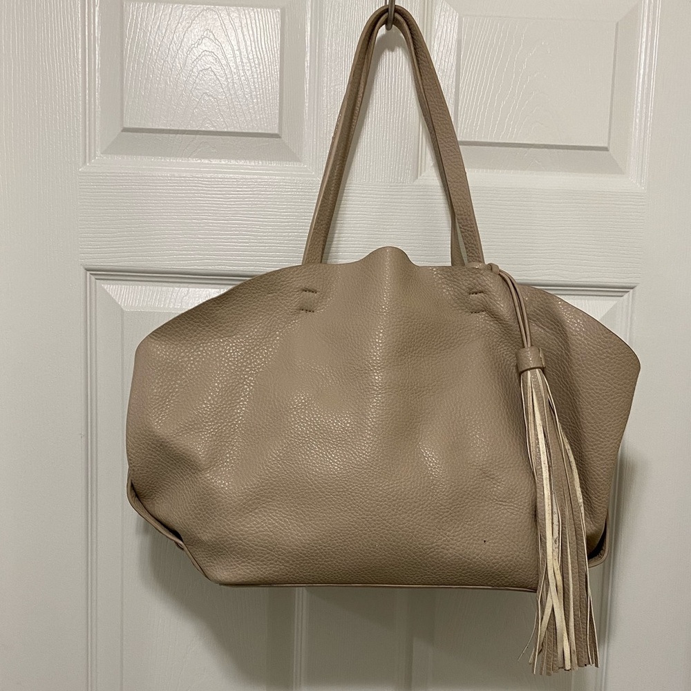 Chinese Laundry Big faux-leather Tote